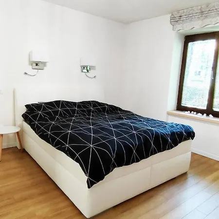 Stylish 2 Bedroom In Centre, Free Parking 아파트 *