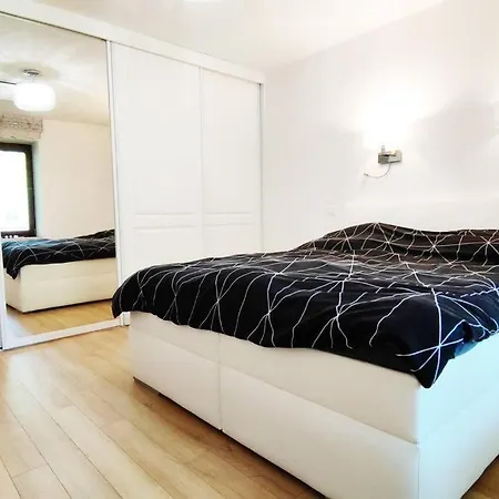 Stylish 2 Bedroom In Centre, Free Parking 아파트